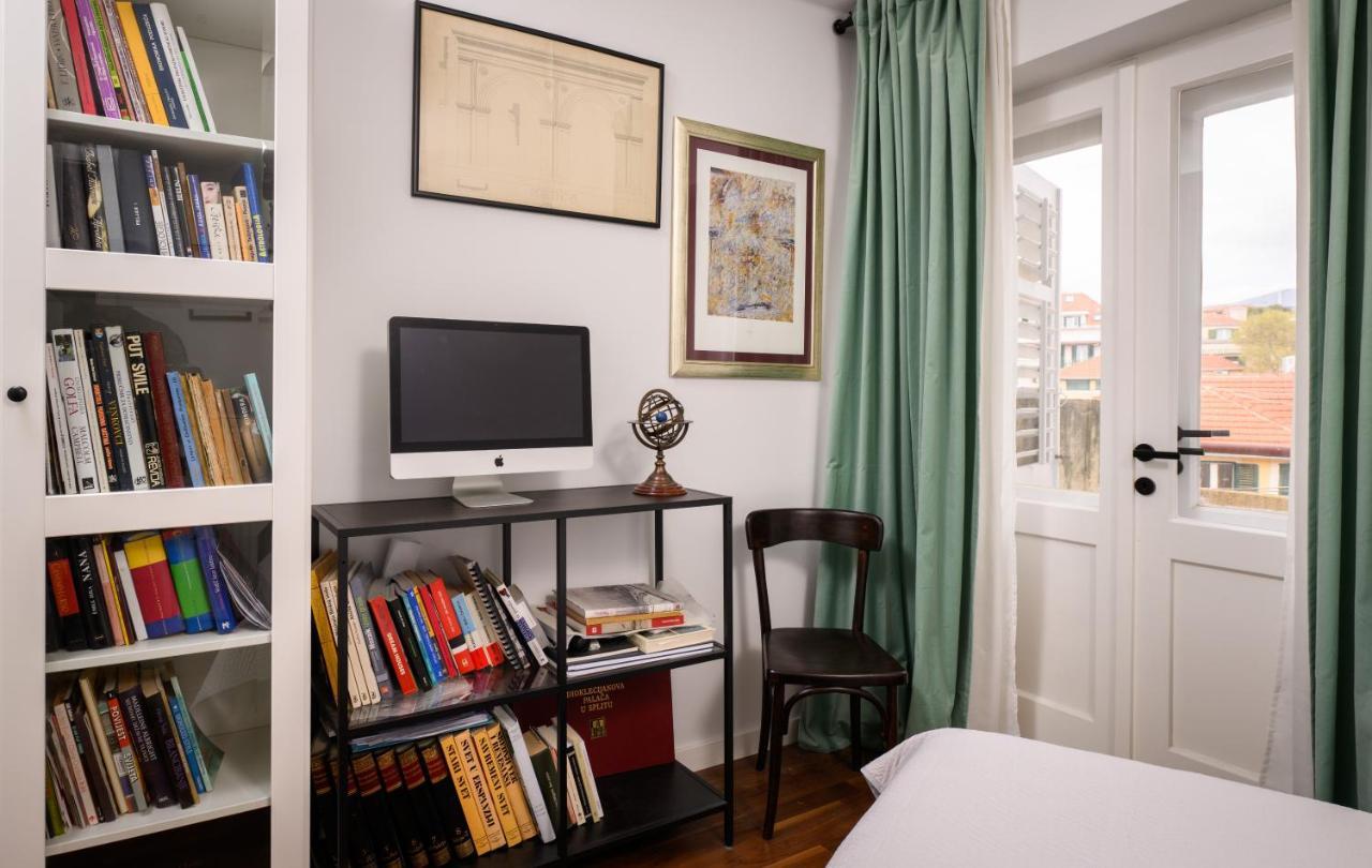 Designer Two-Bedroom Apartment Split Exterior foto